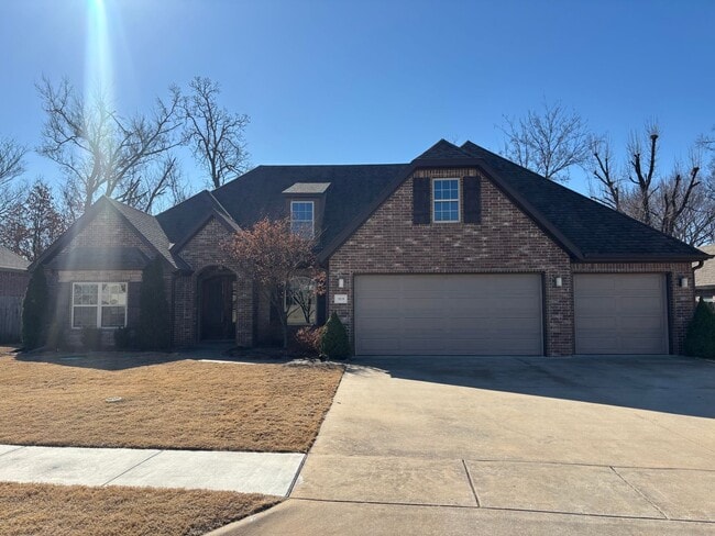 Building Photo - 1919 Sicily Ave