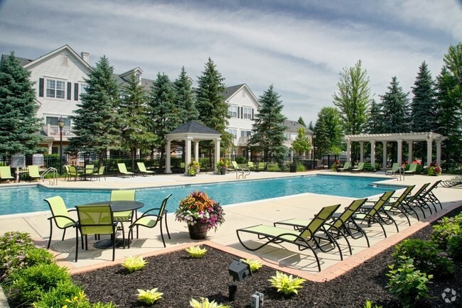 Swimming Pool - River Run at Naperville Apartments