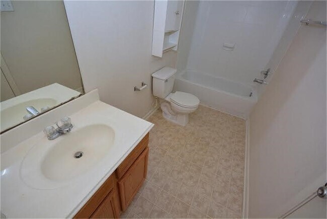 Building Photo - 8106 Arrington Forest Ln