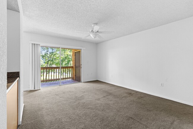 Foto del edificio - 1810 NW 23rd Blvd