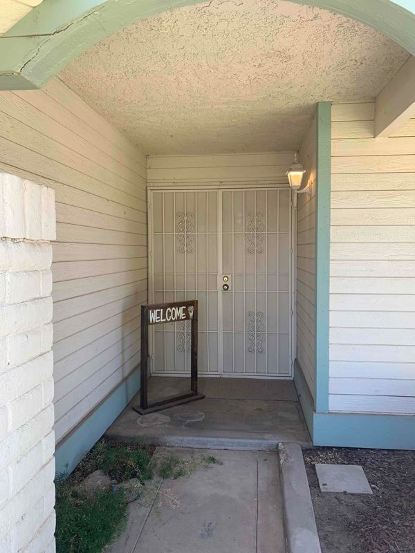 Building Photo - 3101 Chestnut Dr