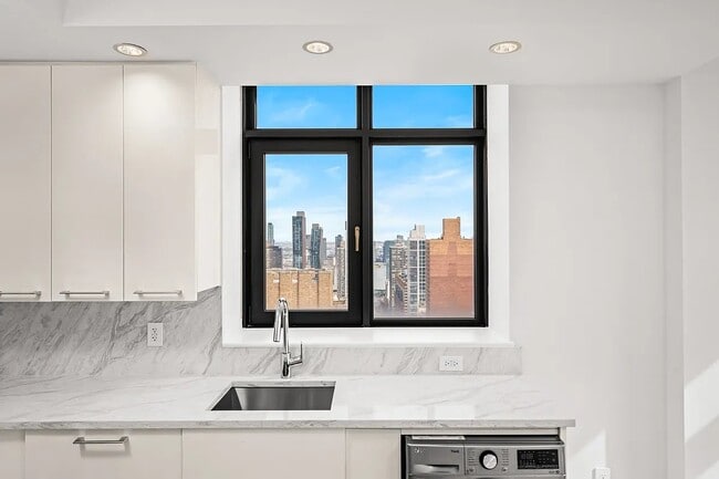 Foto del edificio - 49 E 34th St