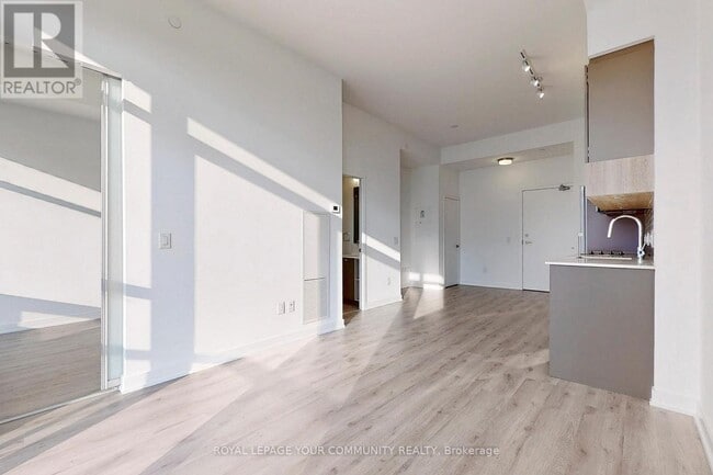 Building Photo - 3005 Pine Glen Rd