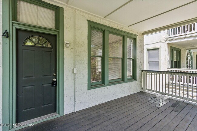 Foto del edificio - 2749 Vernon Terrace