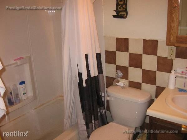 Building Photo - 2 br, 1 bath  - 20 McEnelly St #2