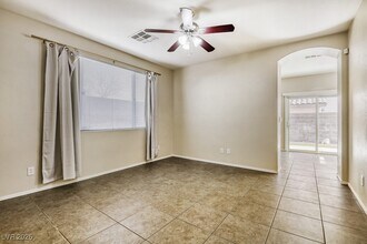 Building Photo - 10230 Lupine Meadow Dr