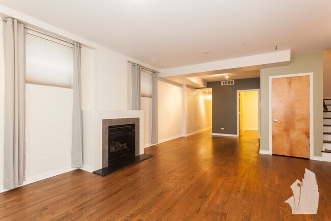 Foto del edificio - 2035 W Crystal St