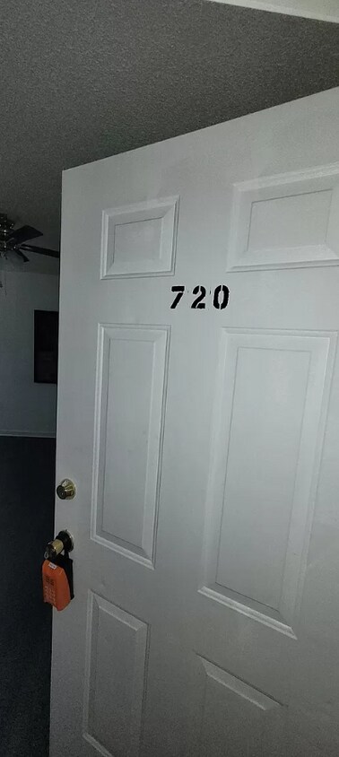 Foto principal - 720 N 70th St