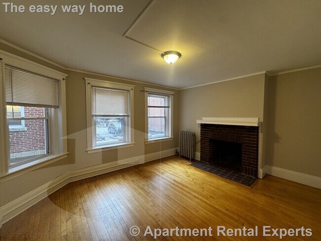 Building Photo - 8 Craigie Cir