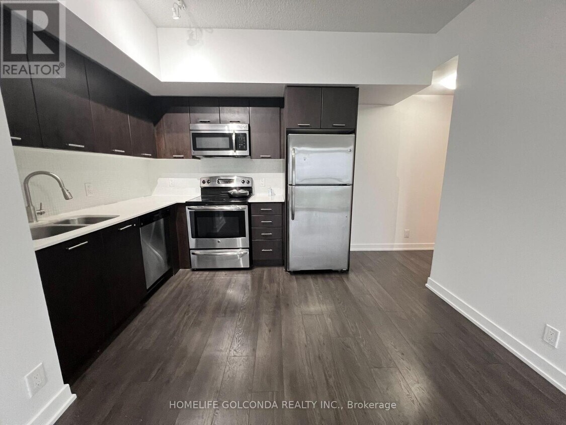 Photo principale - 2200-2200 Lake Shore Blvd W