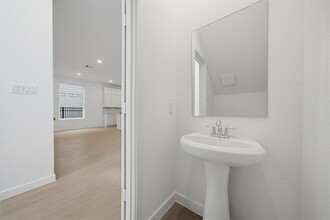 Building Photo - 27039 Blue Pool Dr