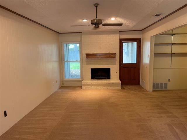 Building Photo - 2708 Peachtree Ln