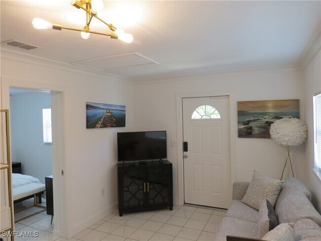 Foto del edificio - 717 95th Ave N