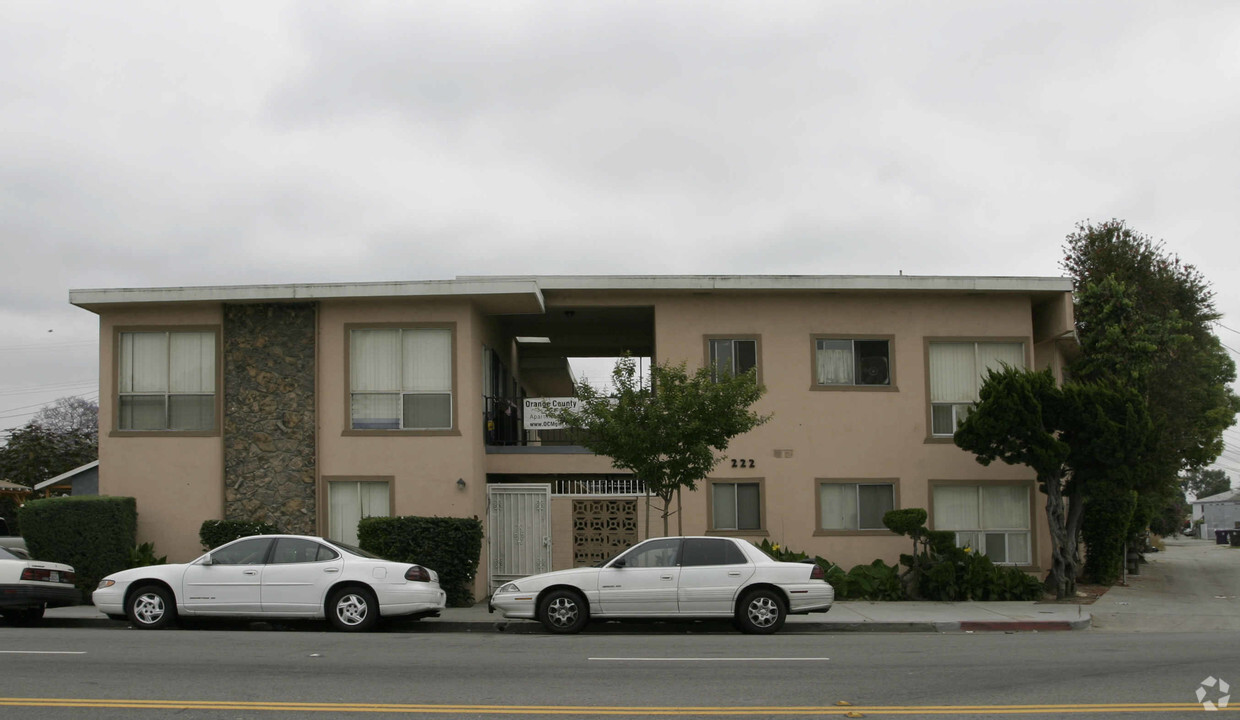 Primary Photo - South Street Apartments