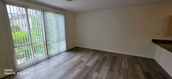Foto del edificio - DOWNTOWN SAN DIEGO - LITTLE ITALY Nice 2 Bedroom 2 Bath Condo in Piazza Palermo. AVAILABLE NOW!