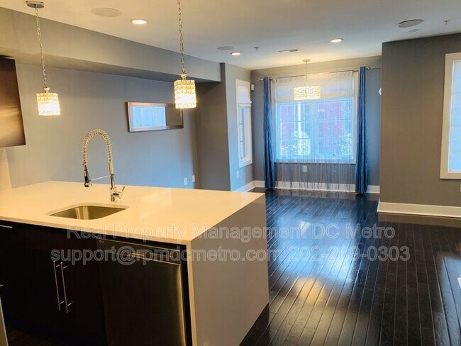 Foto del edificio - 1306 8th St NW