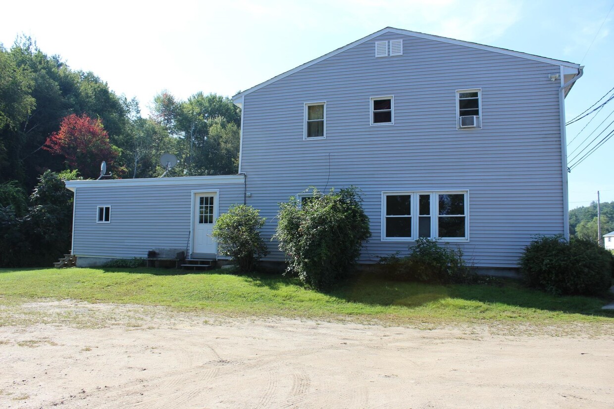 211 Intervale Rd Unit 1, Gilford, NH 03249 - Room for Rent in Gilford ...