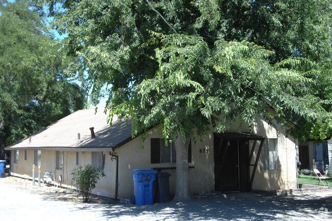 Building Photo - 875 Vermont Ave