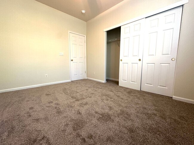 Foto del edificio - Newly Renovated & Move in Ready