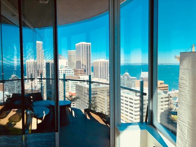 Foto del edificio - 201 Folsom St