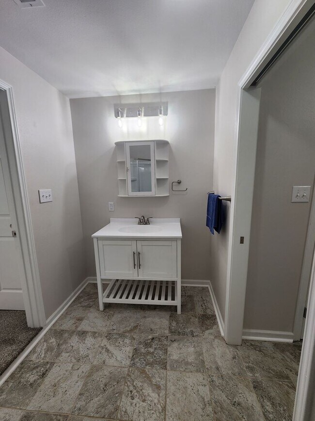 Building Photo - Remodeled Gem in EVANT TX