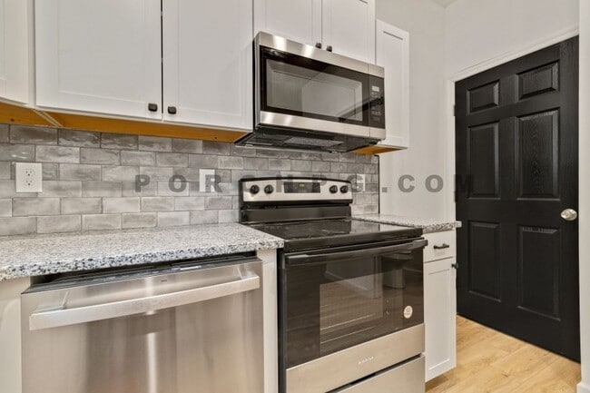 Building Photo - 87 Hennon Dr NW