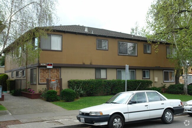 Foto del edificio - Birchwood Apartments