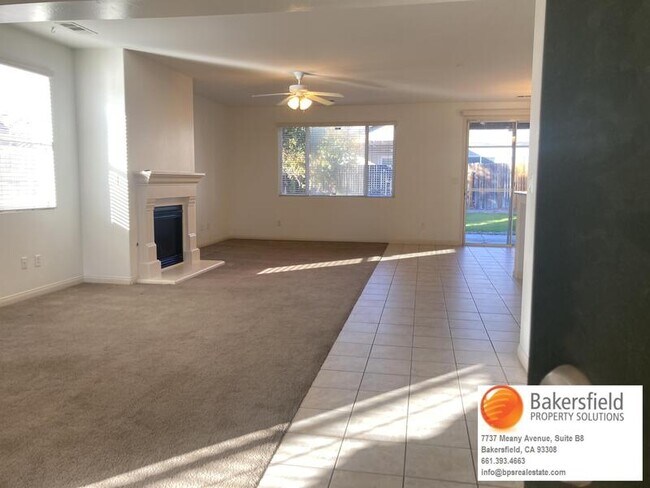 Building Photo - 11010 Arden Villa Dr
