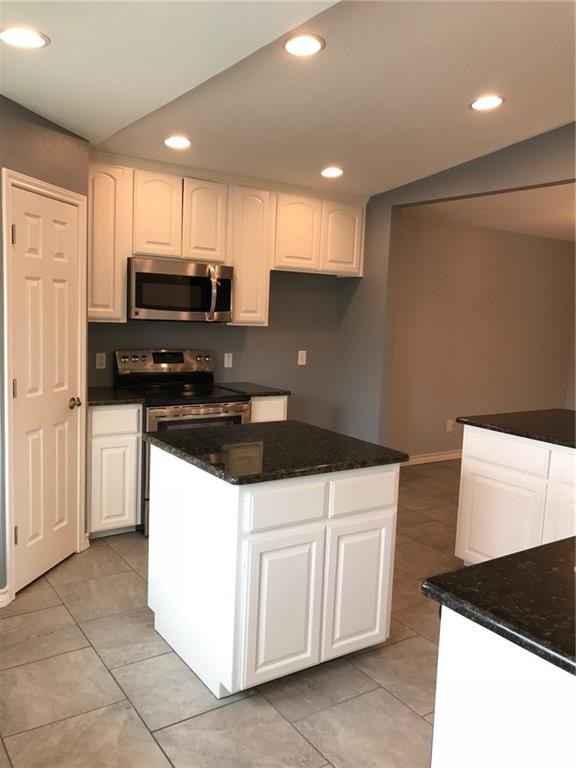 Building Photo - 3234 Laguna Shores Rd