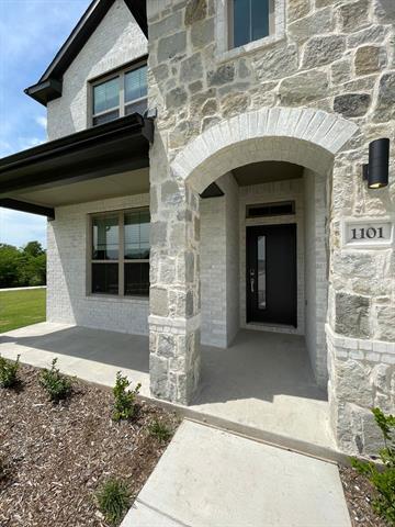 Building Photo - 1101 Mahogany Dr
