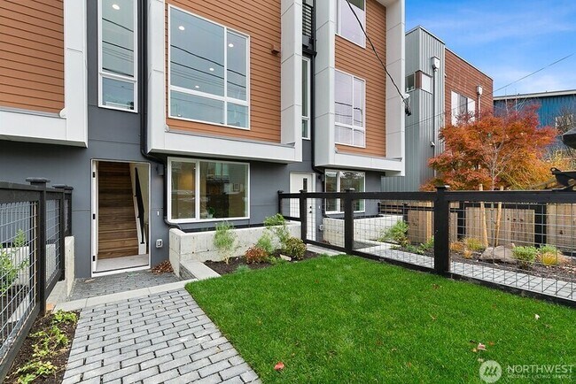 Foto del edificio - 9030 18th Ave SW