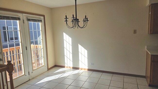 Foto del edificio - 427 Village Creek Dr