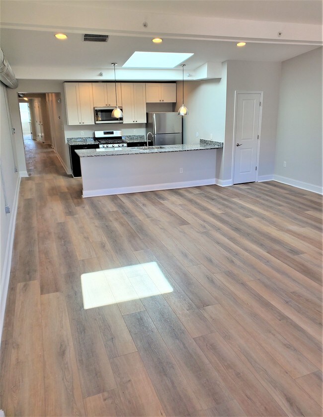 Great Room - 807 E Baltimore St