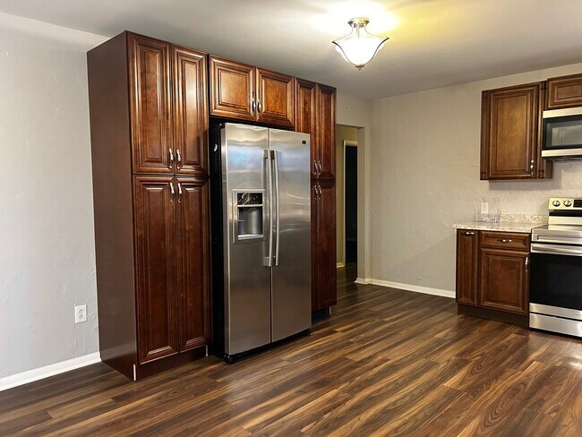 Building Photo - 292 Washington St