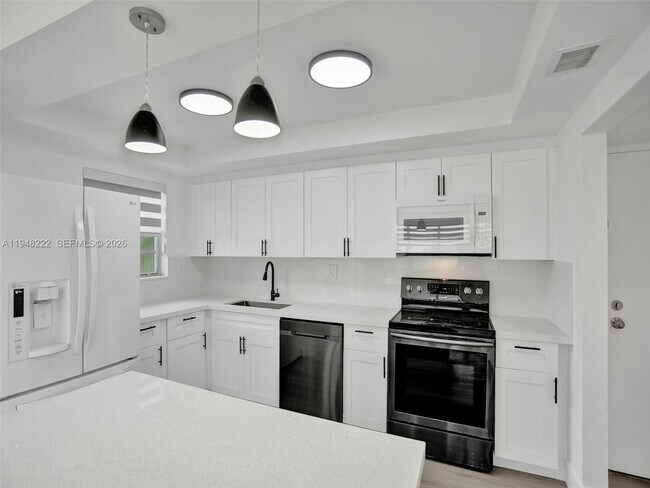 Foto del edificio - 2771 Taft St