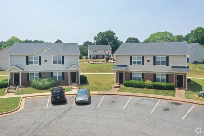 Building Photo - Villas at Lakewood Apartment Homes