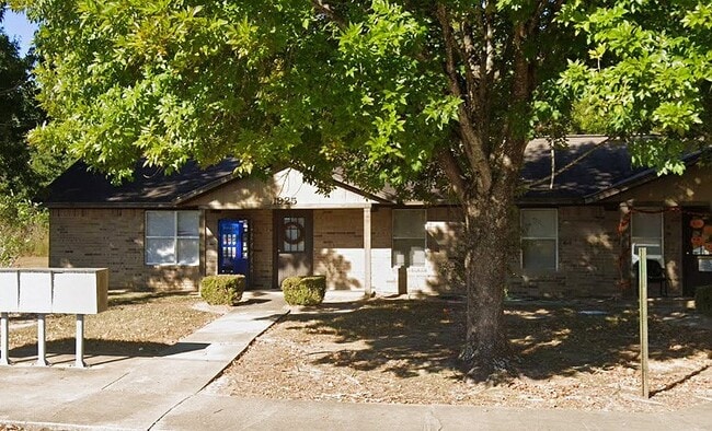 Building Photo - 1925 Community Action Dr