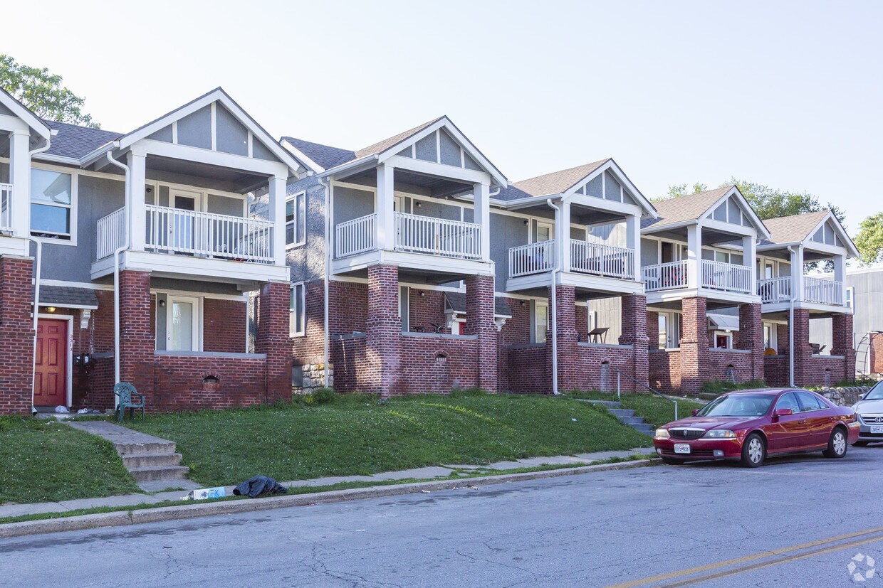 Foto principal - 3311-3329 Indiana Ave