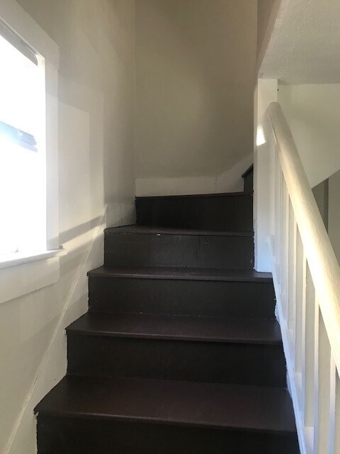 Foto del edificio - 324 Shawnee Ave