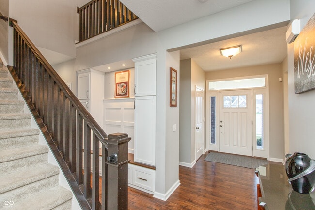 Foto del edificio - 2473 Commons Ct