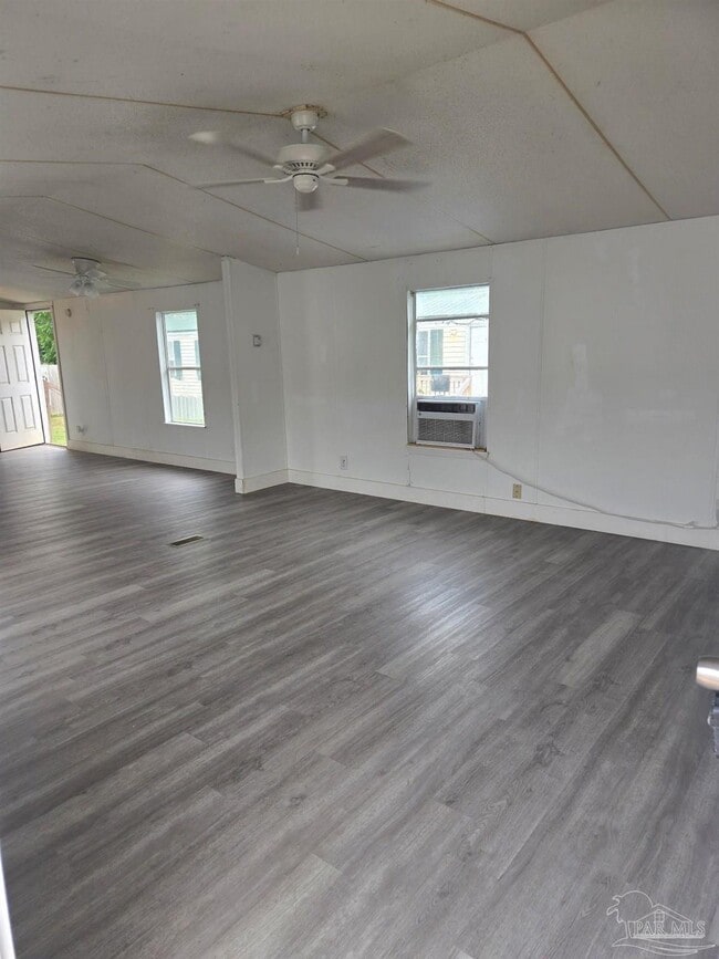 Building Photo - 5675 Saufley Field Rd