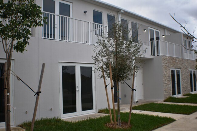 Building Photo - 13990 SW 259th Way