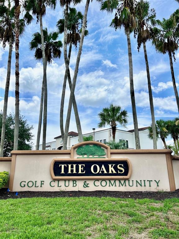 Foto del edificio - 2300 The Oaks Blvd