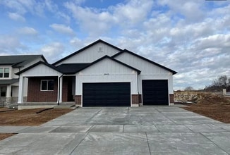 Building Photo - 2845 N 800 W