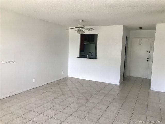 Building Photo - 410 SE 2nd Ave