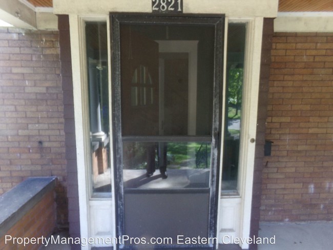 Building Photo - 3 br, 2.5 bath House - 2821 Coleridge Rd.