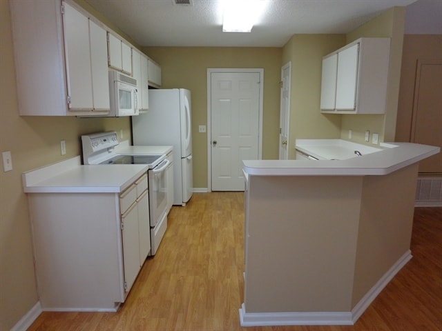 Building Photo - 106 Habitat Dr