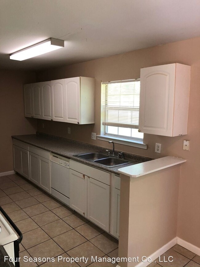 Building Photo - 3 br, 2 bath House - 1506 Woodward Avenue