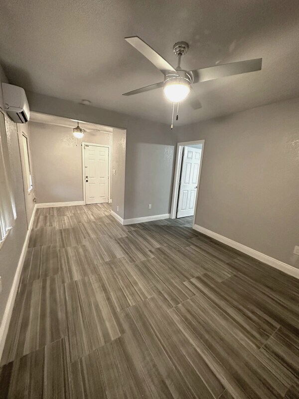Foto del edificio - 2490 NW 80th St