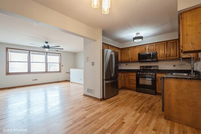 Foto del edificio - 7411 N Claremont Ave